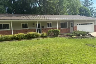 4813 Flint Ln, Madison, WI 53714 - Photo 2