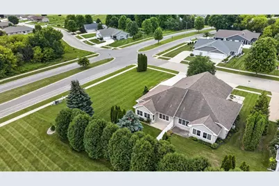 3835 Huntington Avenue, Janesville, WI 53546 - Photo 6