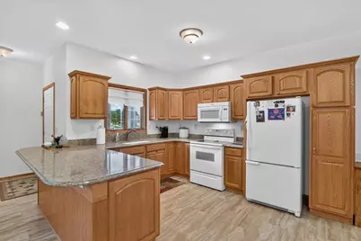 3835 Huntington Avenue, Janesville, WI 53546 - Photo 14