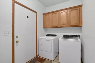 3835 Huntington Ave, Janesville, WI 53546 - Photo 28