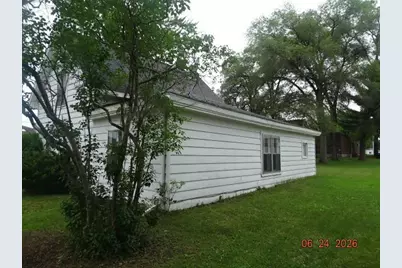 124 E Vallette Street, Oxford, WI 53952 - Photo 4
