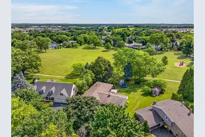 2313 Ramshead Court, Waukesha, WI 53188 - Photo 4