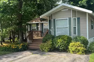 117 Wood Haven Dr, Wisconsin Dells, WI 53965 - Photo 4