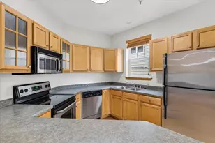 2779 Crinkle Root Dr, Fitchburg, WI 53711 - Photo 16