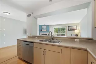 5462 Coachman Pl, Fitchburg, WI 53711 - Photo 14