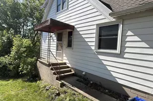 210 S Hubbard St, Horicon, WI 53032 - Photo 2