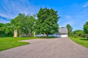 818 River Rd, DeForest, WI 53532 - Photo 76