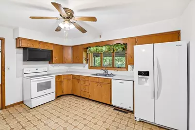 818 River Road, DeForest, WI 53532 - Photo 18
