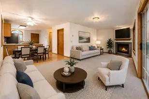 1066 Hillside Dr, Wisconsin Dells, WI 53965 - Photo 12