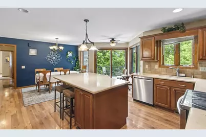 860 Iroquois Circle, Baraboo, WI 53913 - Photo 8