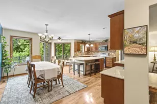 860 Iroquois Cir, Baraboo, WI 53913 - Photo 6