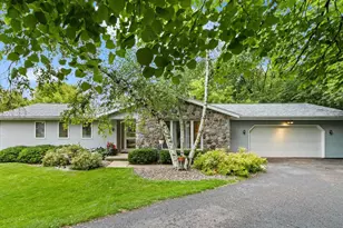 860 Iroquois Cir, Baraboo, WI 53913 - Photo 32