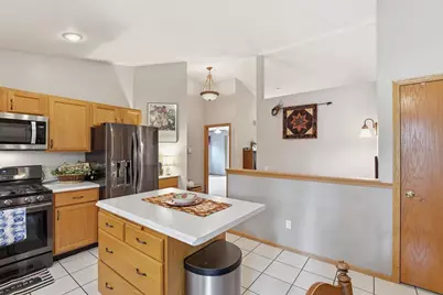 800 Sunset Drive, Cottage Grove, WI 53527 - Photo 8