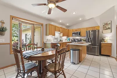 800 Sunset Drive, Cottage Grove, WI 53527 - Photo 4