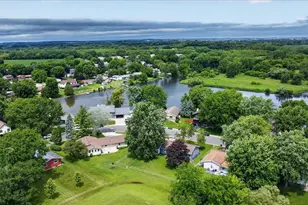 505 Dennis Dr, DeForest, WI 53532 - Photo 4