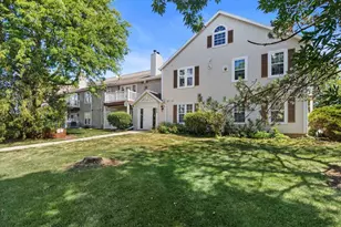 809 Harbor House Dr, Madison, WI 53719 - Photo 2