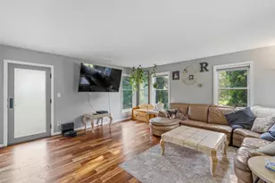 212 Webster St, Beaver Dam, WI 53916 - Photo 4