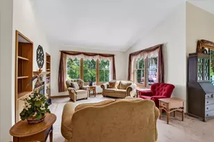 712 Brook St, DeForest, WI 53532 - Photo 8