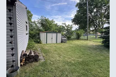 329 N Oakhill Avenue, Janesville, WI 53548 - Photo 8