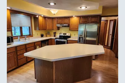 1021 Burnwyck Drive, Janesville, WI 53546 - Photo 10