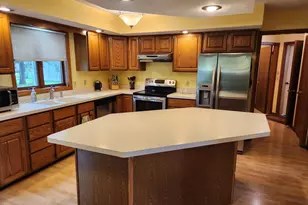 1021 Burnwyck Dr, Janesville, WI 53546 - Photo 10