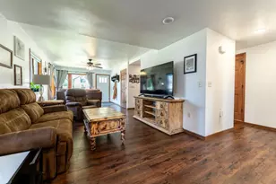 610 Glendale Ave, Tomah, WI 54660 - Photo 4