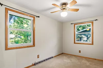 1521 Mayfield Lane, Madison, WI 53704 - Photo 16