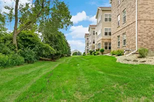 6828 Parkside Cir, Windsor, WI 53532 - Photo 6