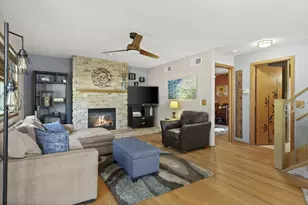4712 Rothman Pl, Monona, WI 53716 - Photo 4