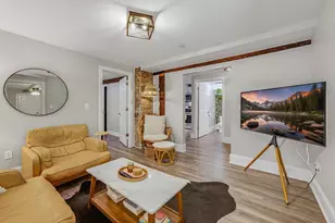 2436 S Wentworth Ave, Milwaukee, WI 53207 - Photo 8