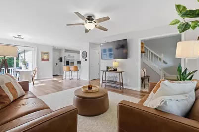 1271 Gas Light Drive, Sun Prairie, WI 53590 - Photo 8