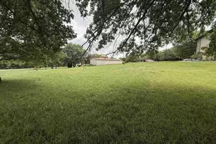 808 Cheshire Ct, Freeport, IL 61032 - Photo 1