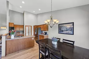 2102 Talc Trail, Madison, WI 53719 - Photo 10