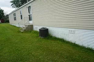 834 E Broadway St, Blair, WI 54616 - Photo 18