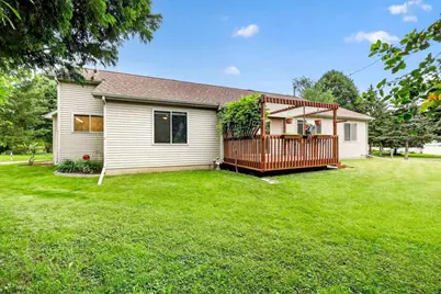 5237 Summer Ridge Drive, Madison, WI 53704 - Photo 2