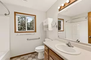 5237 Summer Ridge Dr, Madison, WI 53704 - Photo 34