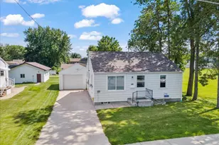 628 Packard St, Tomah, WI 54660 - Photo 2