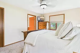 704 Augusta Dr, Waunakee, WI 53597 - Photo 14
