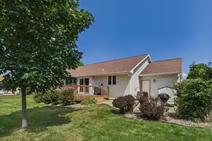 704 Augusta Dr, Waunakee, WI 53597 - Photo 62
