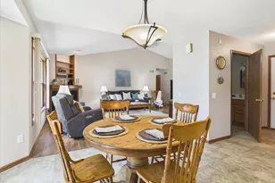 704 Augusta Dr, Waunakee, WI 53597 - Photo 24
