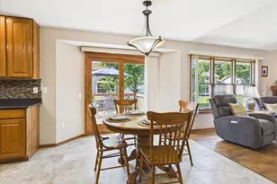 704 Augusta Dr, Waunakee, WI 53597 - Photo 28
