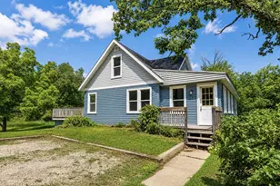 114 Seminole Dr, Edgerton, WI 53534 - Photo 2