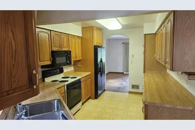 1309 Dale Avenue, Madison, WI 53705 - Photo 4