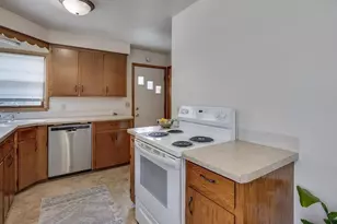 2407 Waunona Way, Madison, WI 53713 - Photo 12