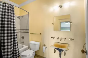 3002 Linnerud Dr, Stoughton, WI 53589 - Photo 10