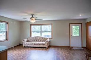 713 Martin St, Mauston, WI 53948 - Photo 12