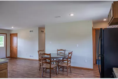 713 Martin Street, Mauston, WI 53948 - Photo 6