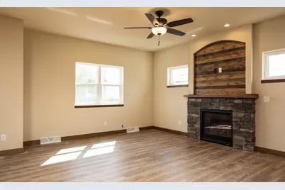 1378 Bunker Hill Drive, Sun Prairie, WI 53590 - Photo 12