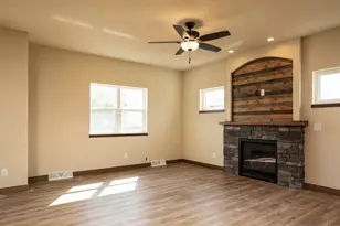 1378 Bunker Hill Dr, Sun Prairie, WI 53590 - Photo 12