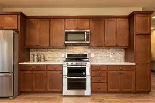 1378 Bunker Hill Dr, Sun Prairie, WI 53590 - Photo 4